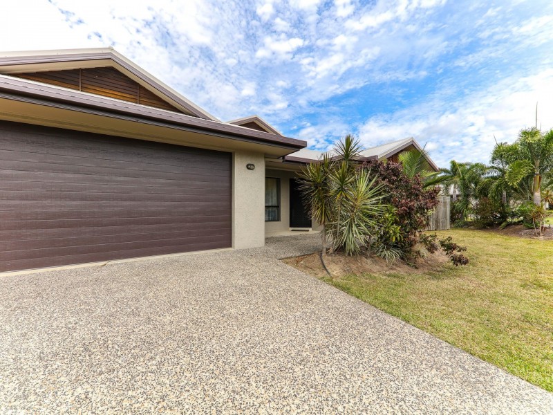 10 Angor Road, Trinity Park QLD 4879