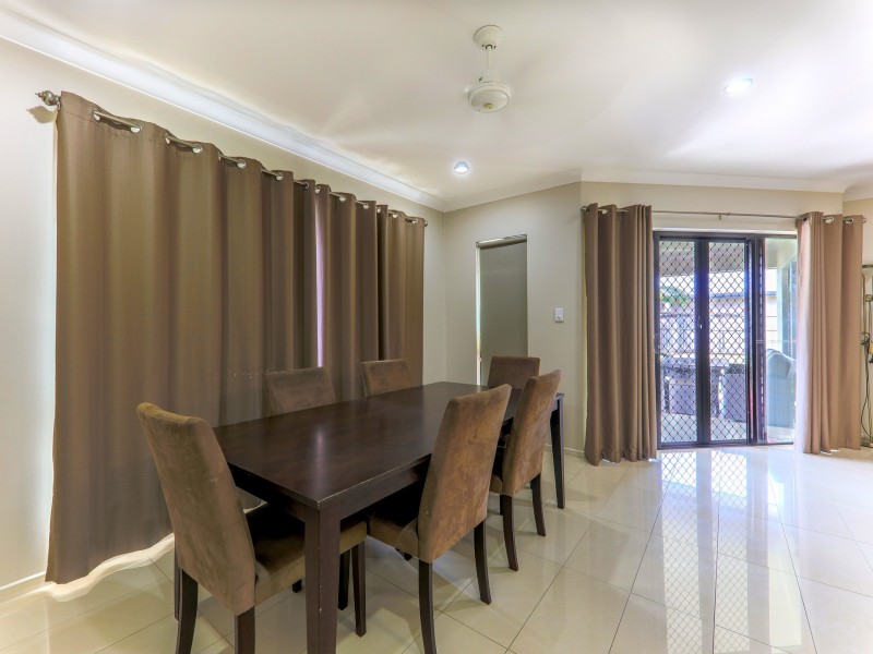 10 Angor Road, Trinity Park QLD 4879