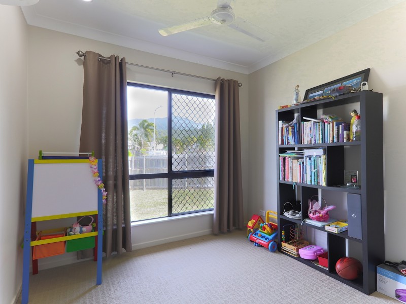 10 Angor Road, Trinity Park QLD 4879