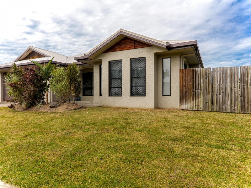 10 Angor Road, Trinity Park QLD 4879