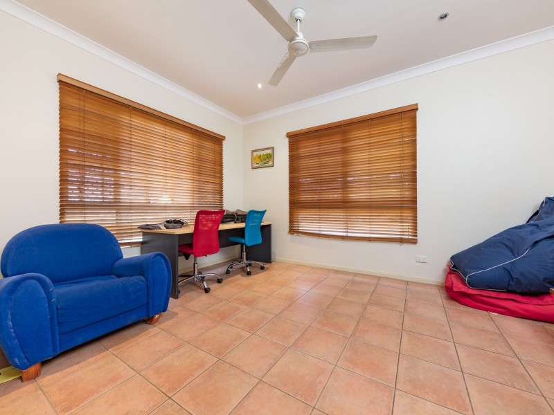 10 Angor Road, Trinity Park QLD 4879