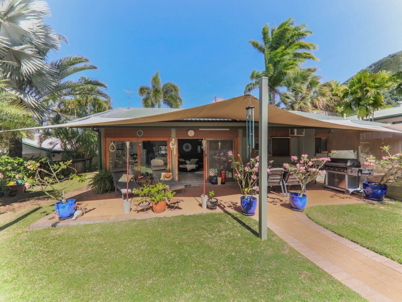 12 Clohesy Court, Kanimbla QLD 4870