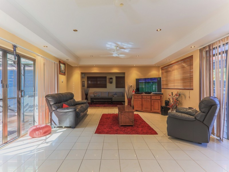 6 ROSLYN CLOSE, Yorkeys Knob QLD 4878