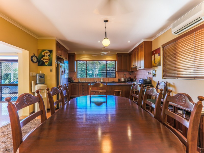 6 ROSLYN CLOSE, Yorkeys Knob QLD 4878