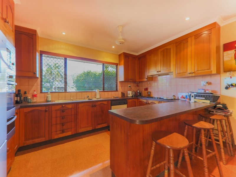 6 ROSLYN CLOSE, Yorkeys Knob QLD 4878