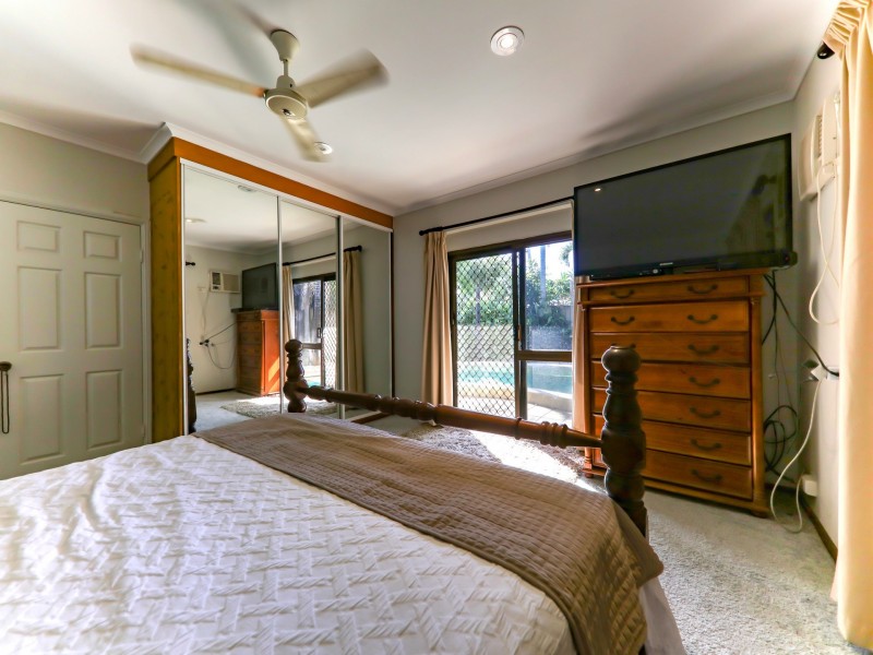 6 ROSLYN CLOSE, Yorkeys Knob QLD 4878