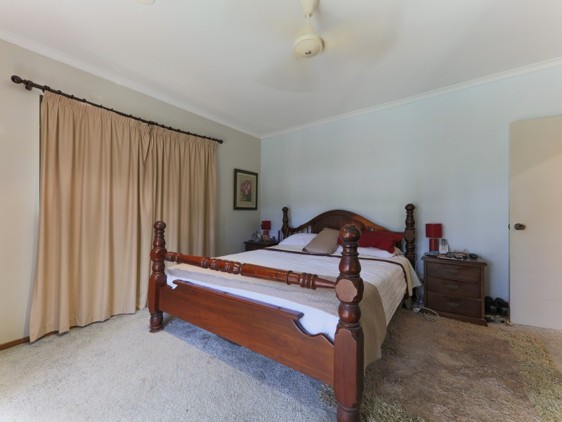 6 ROSLYN CLOSE, Yorkeys Knob QLD 4878