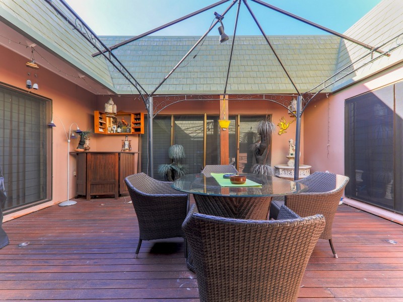 6 ROSLYN CLOSE, Yorkeys Knob QLD 4878