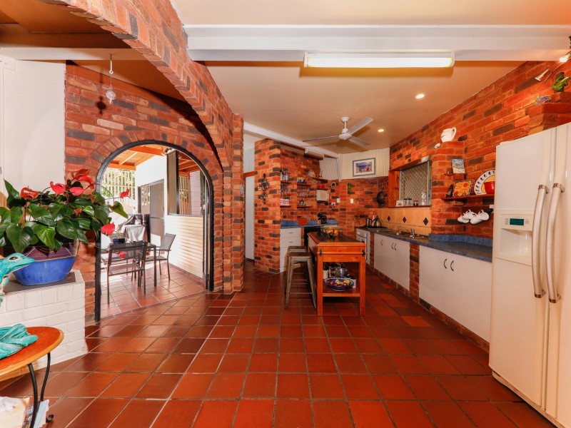 1 Golf Street, Yorkeys Knob QLD 4878