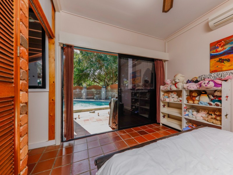 1 Golf Street, Yorkeys Knob QLD 4878