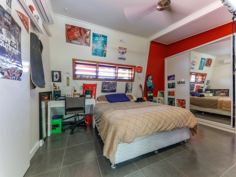 1 Golf Street, Yorkeys Knob QLD 4878