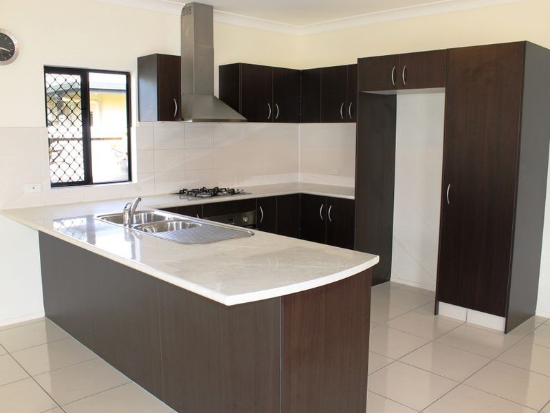 13 TOTLEY CHASE, Trinity Park QLD 4879