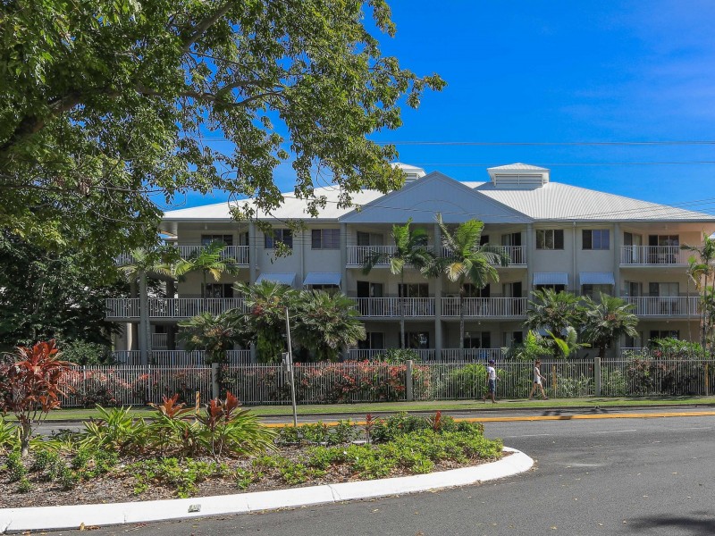 63/129 Oleander Street, Holloways Beach QLD 4878