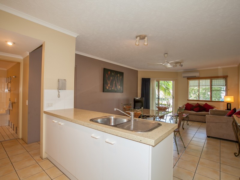 63/129 Oleander Street, Holloways Beach QLD 4878