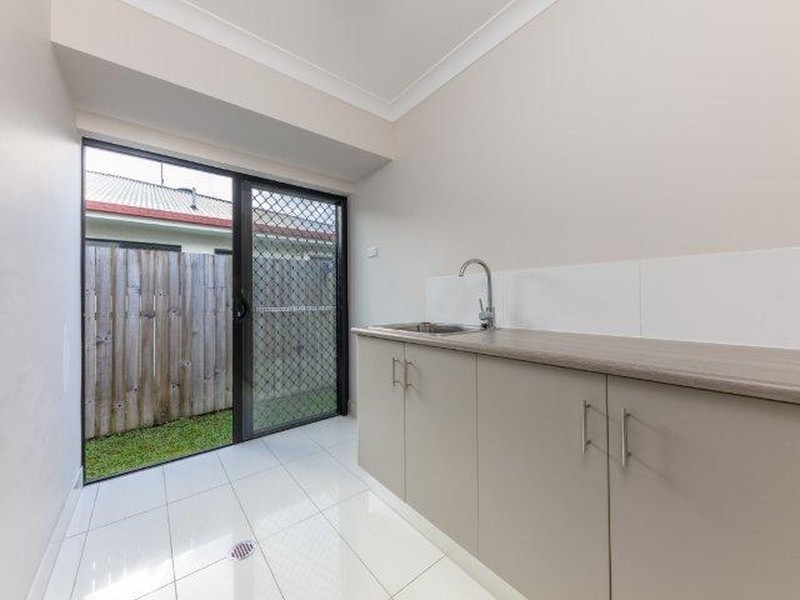 10 Coastline Parade, Trinity Beach QLD 4879