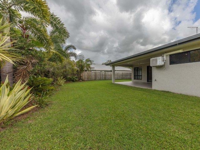 10 Coastline Parade, Trinity Beach QLD 4879
