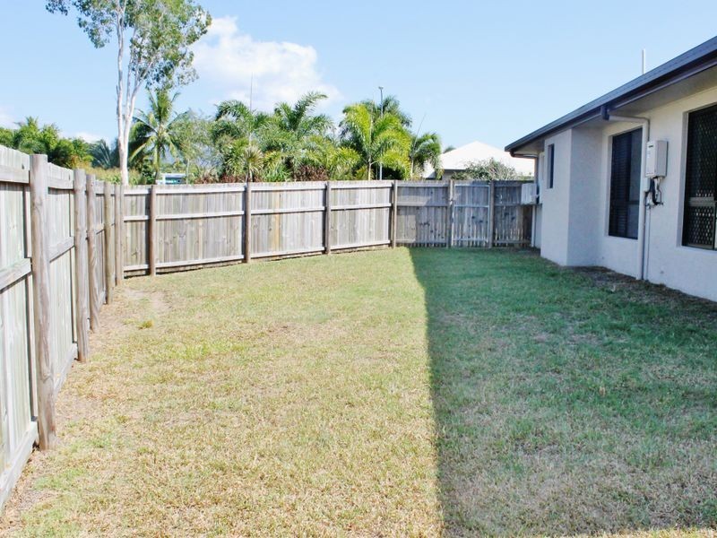 10 Angor Rd, Trinity Park QLD 4879