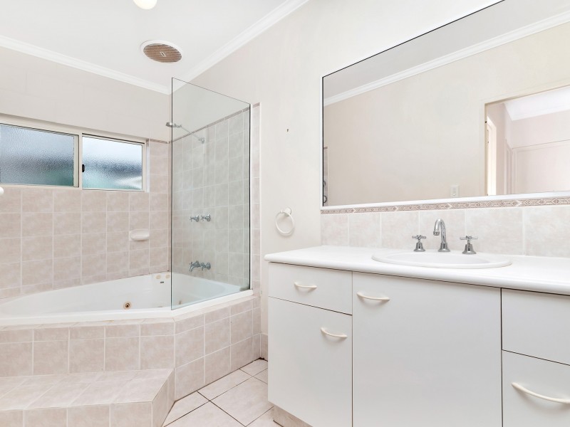 Villa 92/31 Lake Placid Road, Caravonica QLD 4878