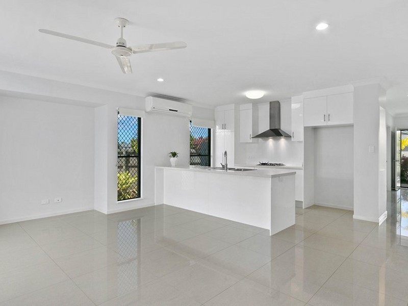 7 Munburra Parade, Smithfield QLD 4878