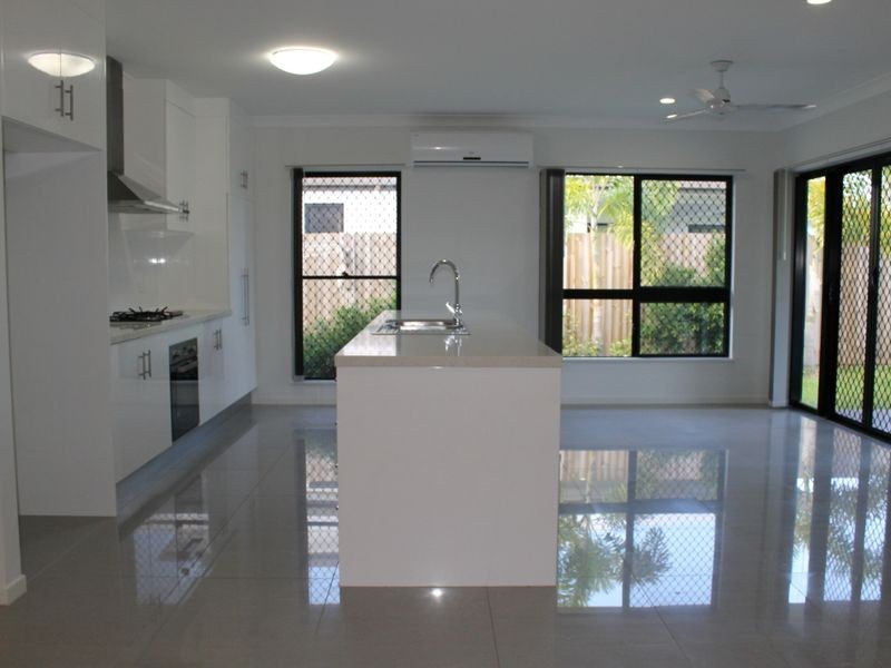 4 Eclipse Street, Trinity Beach QLD 4879