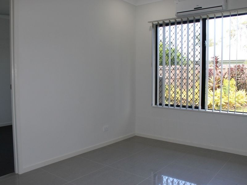 4 Eclipse Street, Trinity Beach QLD 4879