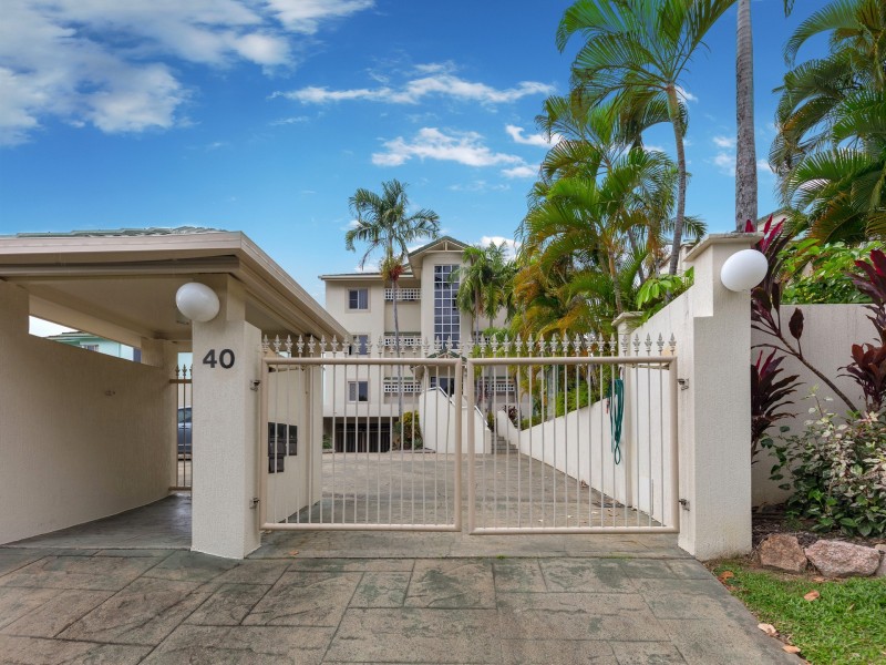 2/40 Moore Street, Trinity Beach QLD 4879