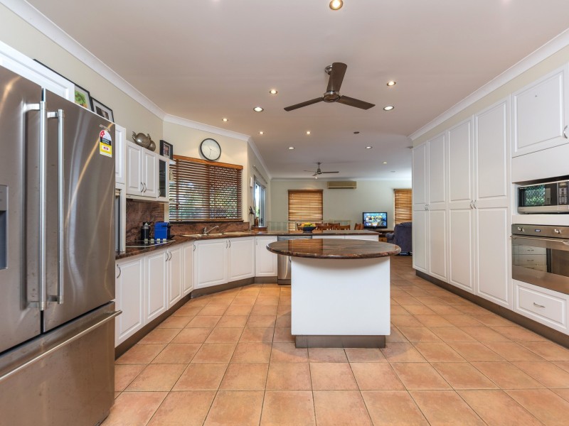 1 Araminta Street, Bentley Park QLD 4869