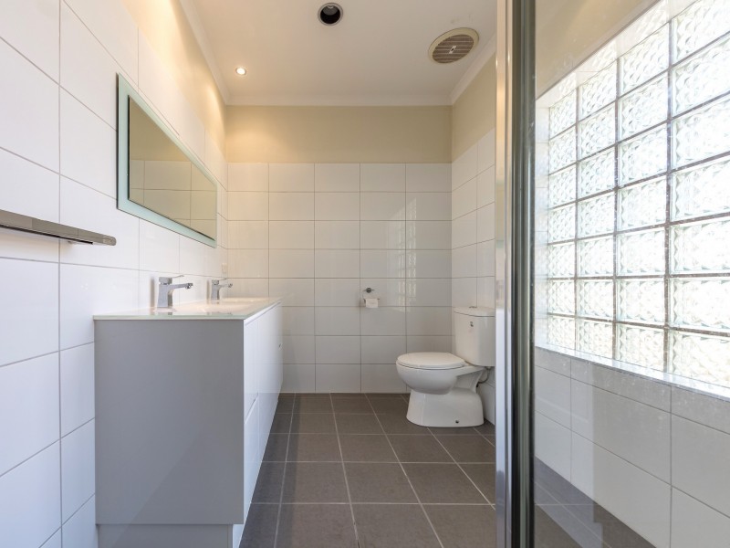 1 Araminta Street, Bentley Park QLD 4869