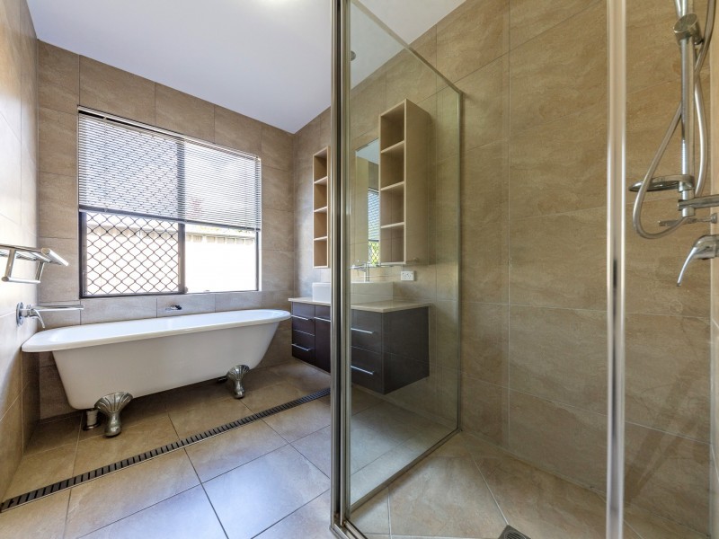 5 Bushlark Place, Smithfield QLD 4878