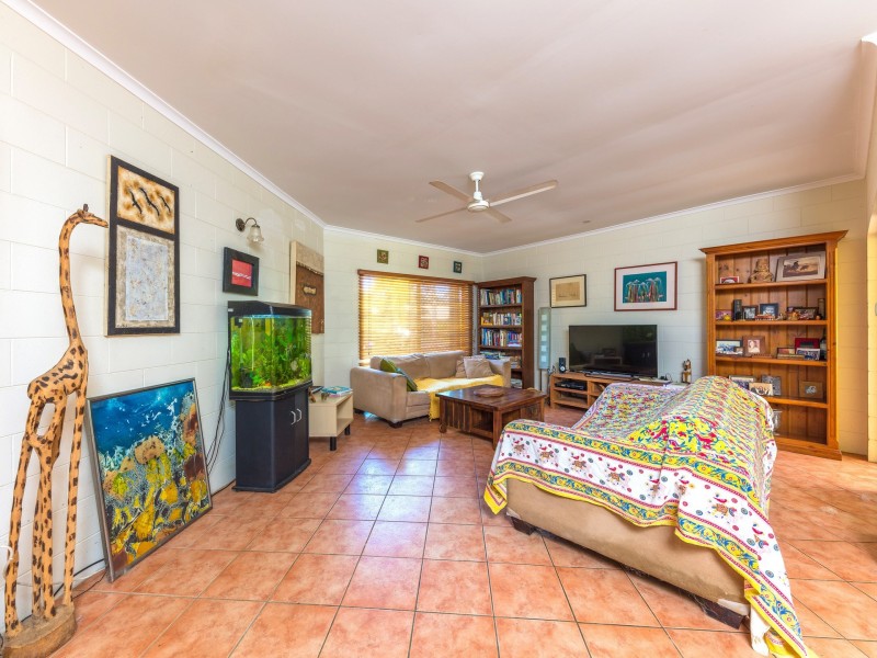 16 Volute Close, Trinity Beach QLD 4879