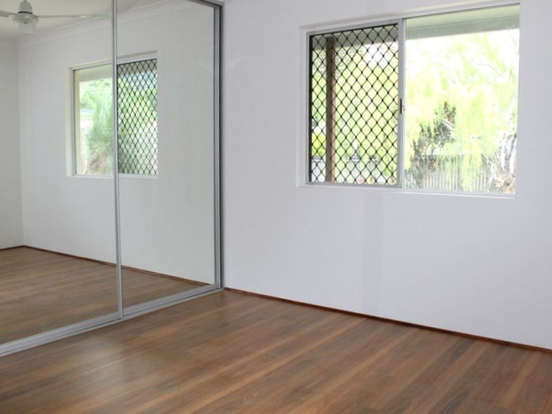 70 Veivers Rd, Palm Cove QLD 4879