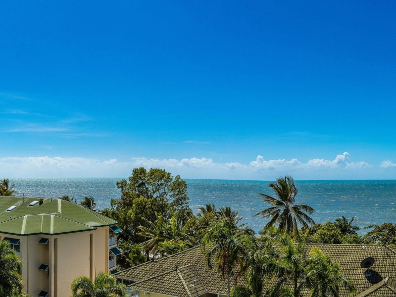 4/40 Moore Street, Trinity Beach QLD 4879