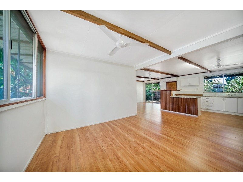 78 Veivers Road, Palm Cove QLD 4879