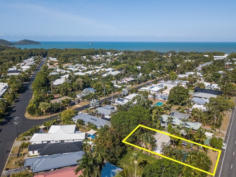 78 Veivers Road, Palm Cove QLD 4879
