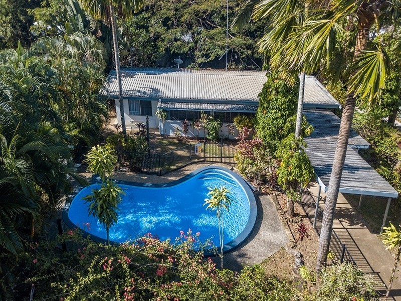 78 Veivers Road, Palm Cove QLD 4879