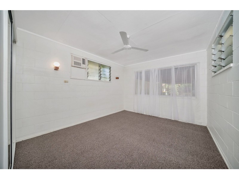 78 Veivers Road, Palm Cove QLD 4879