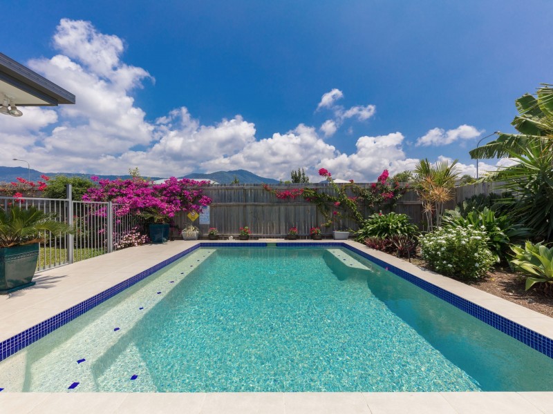 9 Munburra Parade, Smithfield QLD 4878