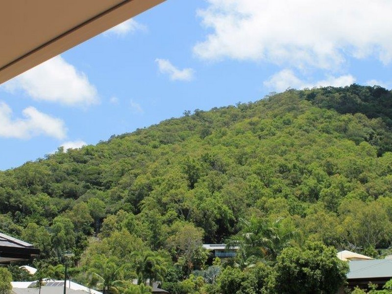 21A Palmetto Street, Palm Cove QLD 4879