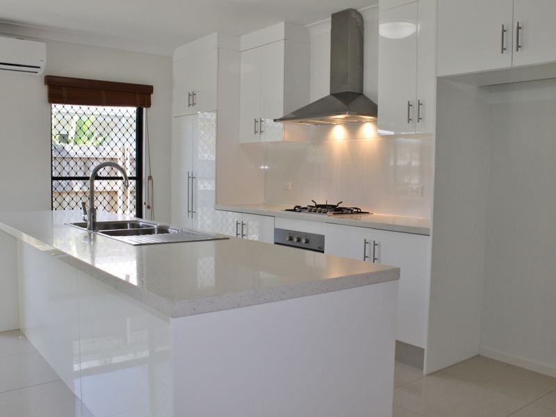 6 Tidal Court, Kewarra Beach QLD 4879