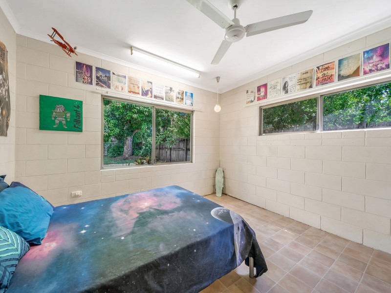 16 Connemara Close, Trinity Beach QLD 4879