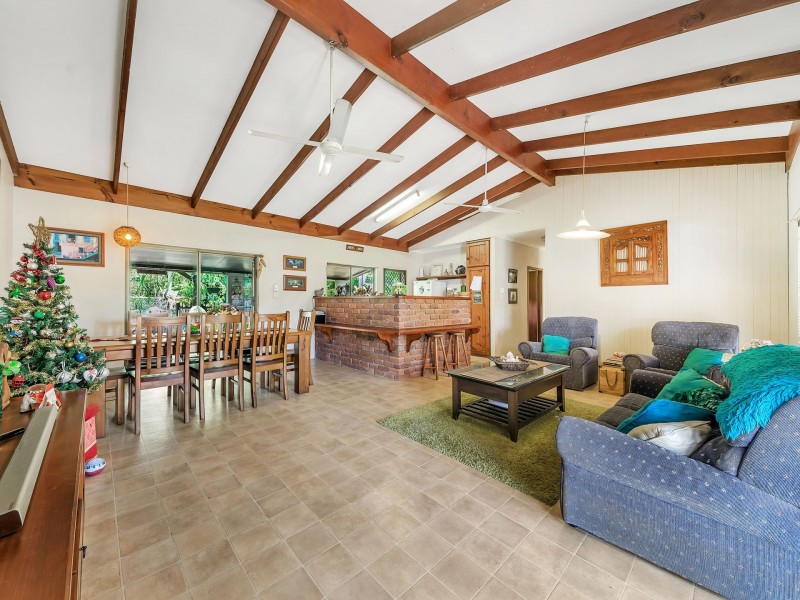 16 Connemara Close, Trinity Beach QLD 4879