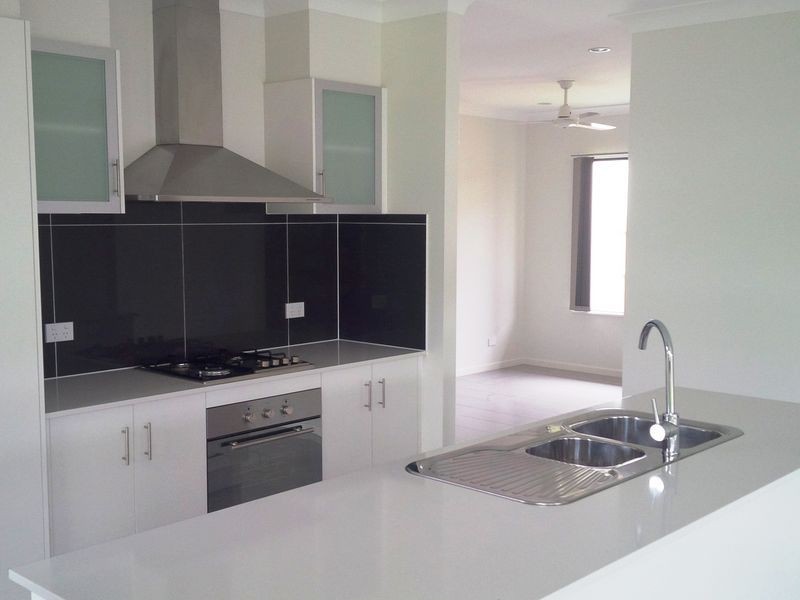 12 Chandos Brace, Trinity Park QLD 4879