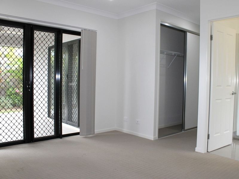 12 Chandos Brace, Trinity Park QLD 4879