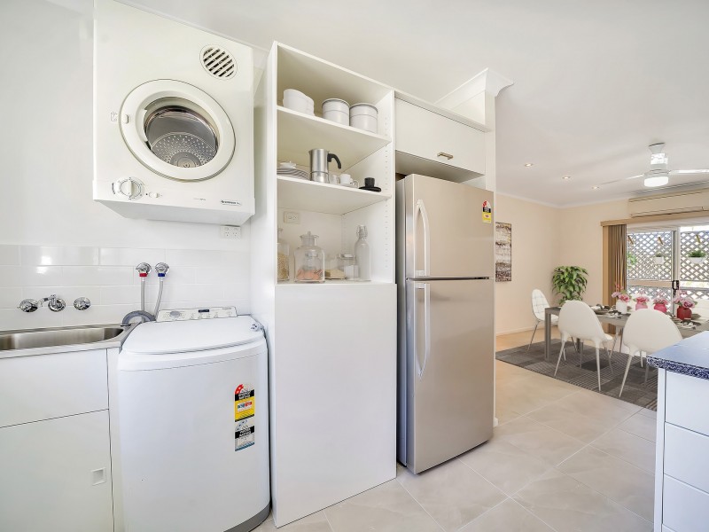 8/21 Creedy Street, Westcourt QLD 4870