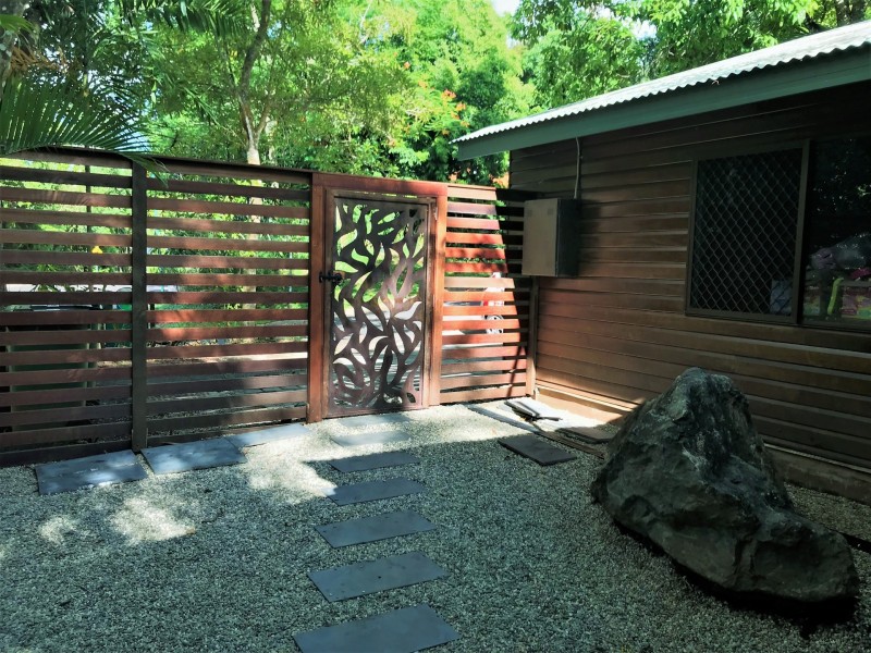 1 Jagera Close, Kamerunga QLD 4870