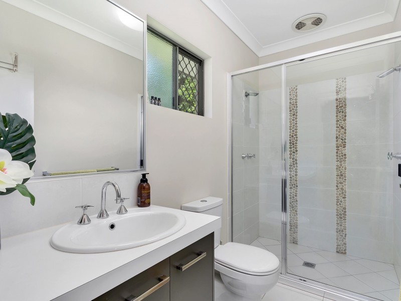 82 Xavier Herbert Drive, Redlynch QLD 4870
