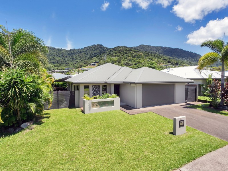 82 Xavier Herbert Drive, Redlynch QLD 4870