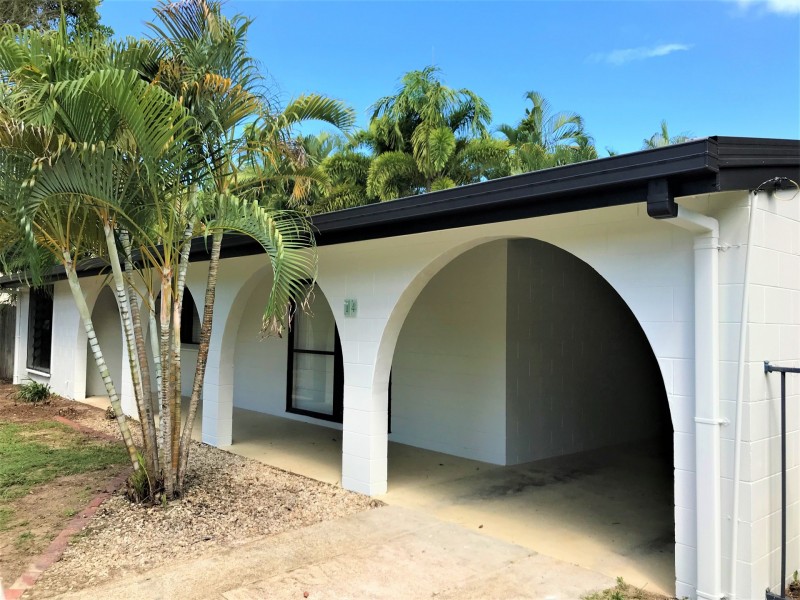 14 Undine Street, Clifton Beach QLD 4879