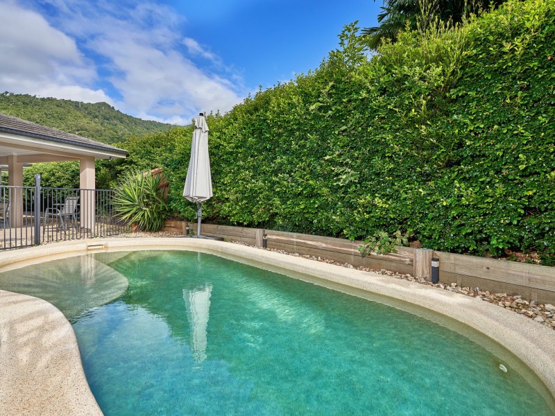 12 Bushlark Place, Smithfield QLD 4878