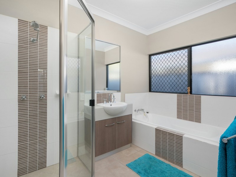 12 Bushlark Place, Smithfield QLD 4878